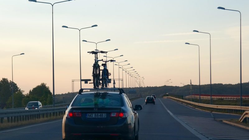 hyra bil i polen